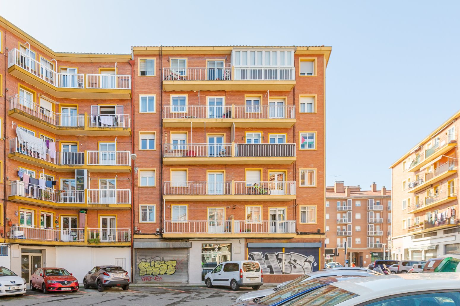 Exterior view of Flat for sale in  Pamplona / Iruña  with Heating, Parquet flooring and Balcony