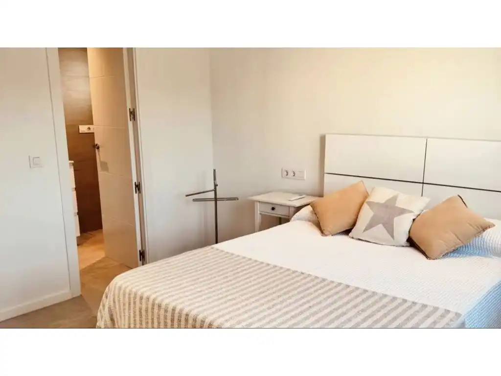 Habitación de Dúplex de alquiler en Sant Agustí - Cala de Bou  