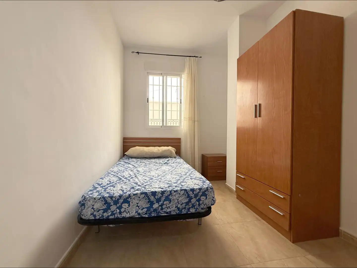 Habitación de Piso de alquiler en Albolote con Calefacción y Amueblado
