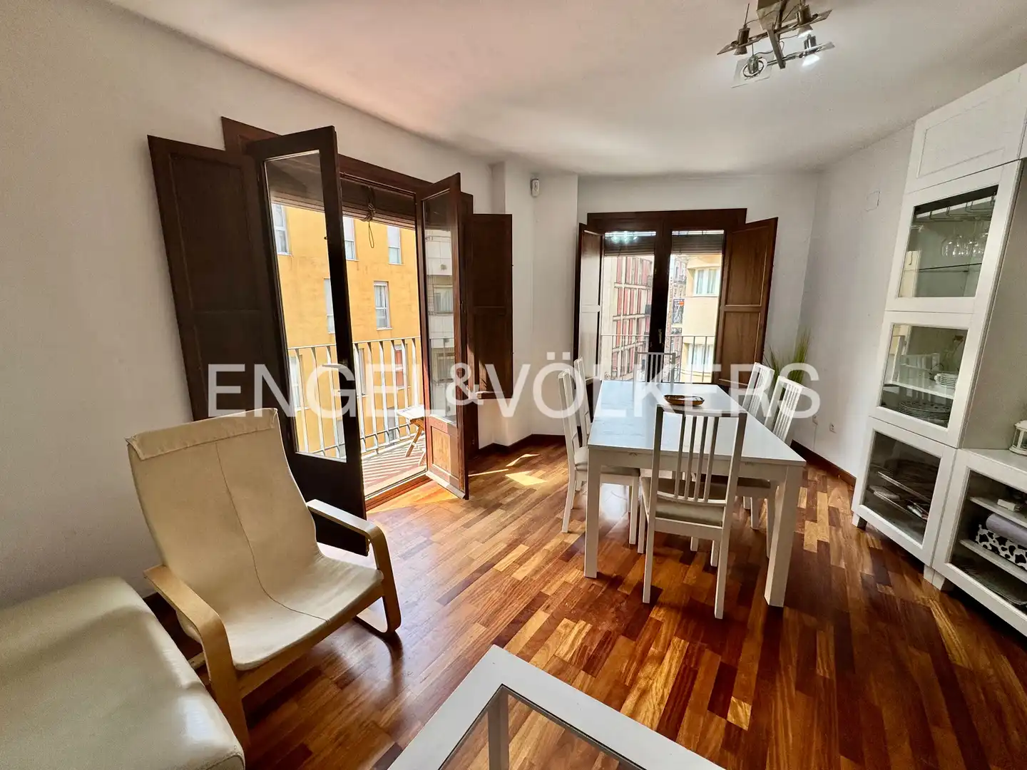 Sala d'estar de Pis de lloguer en  Valencia Capital amb Aire condicionat, Calefacció i Parquet