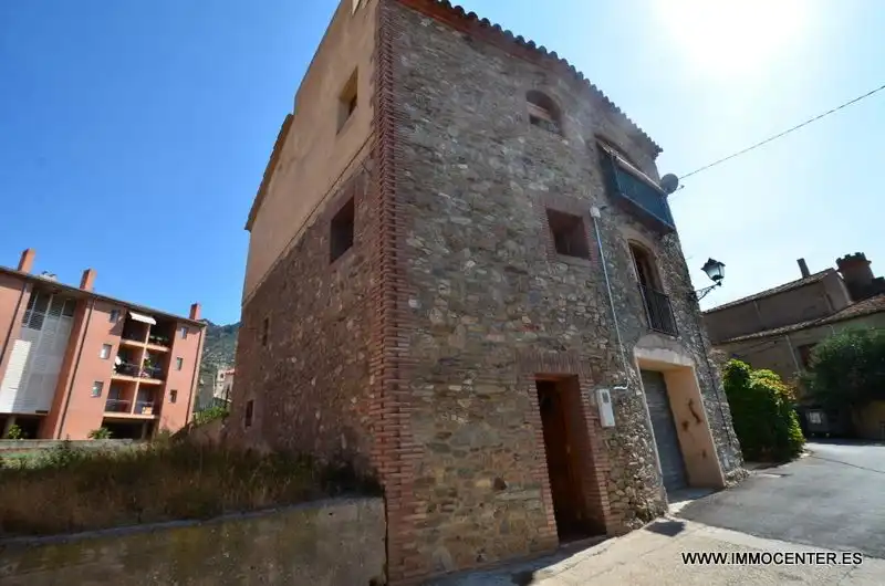 Casa con jardín en venta en Palau-saverdera, imagen 5