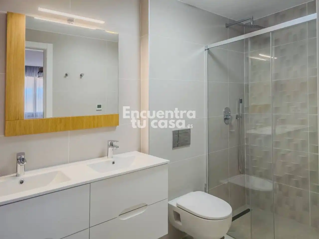 Badezimmer von Wohnung zur Miete in Finestrat mit Klimaanlage, Heizung und Terrasse