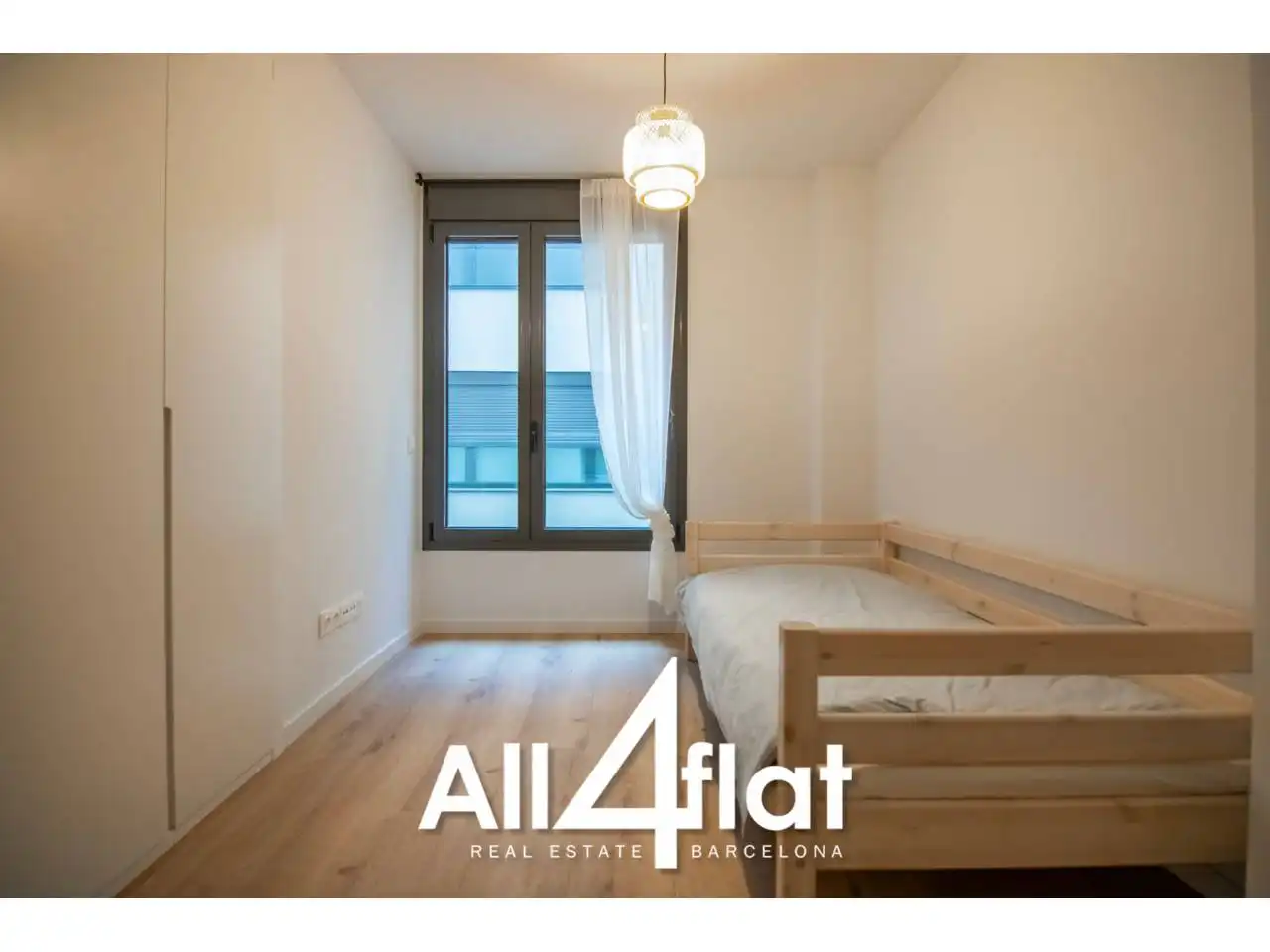 Bedroom of Flat for rent in Barcelona  with Air Conditioner, Heating and Furnished