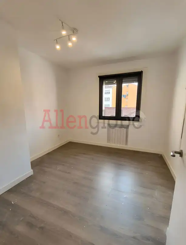 Wohnung zum Verkauf in Calle Teodoro Cuesta, La Villa - Bazuelo