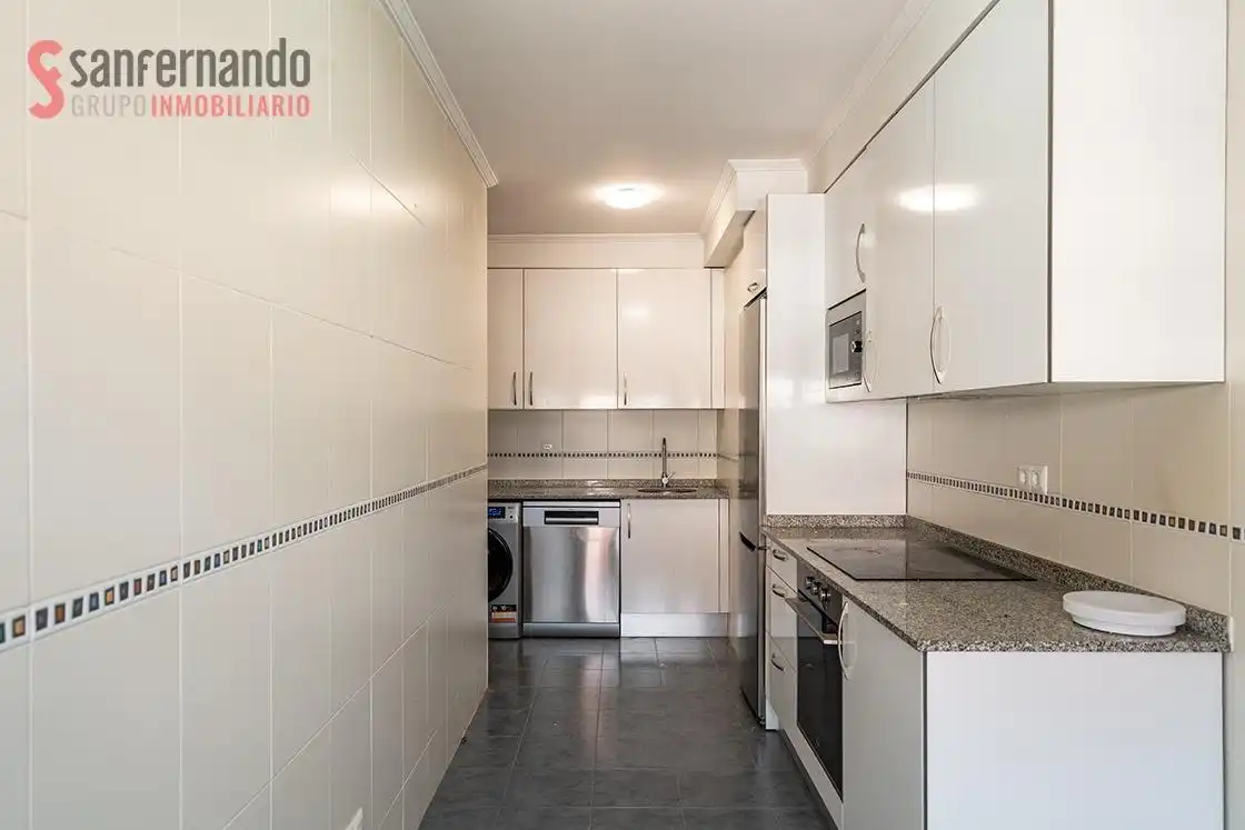 Cuina de Dúplex en venda en Santander amb Calefacció, Parquet i Traster