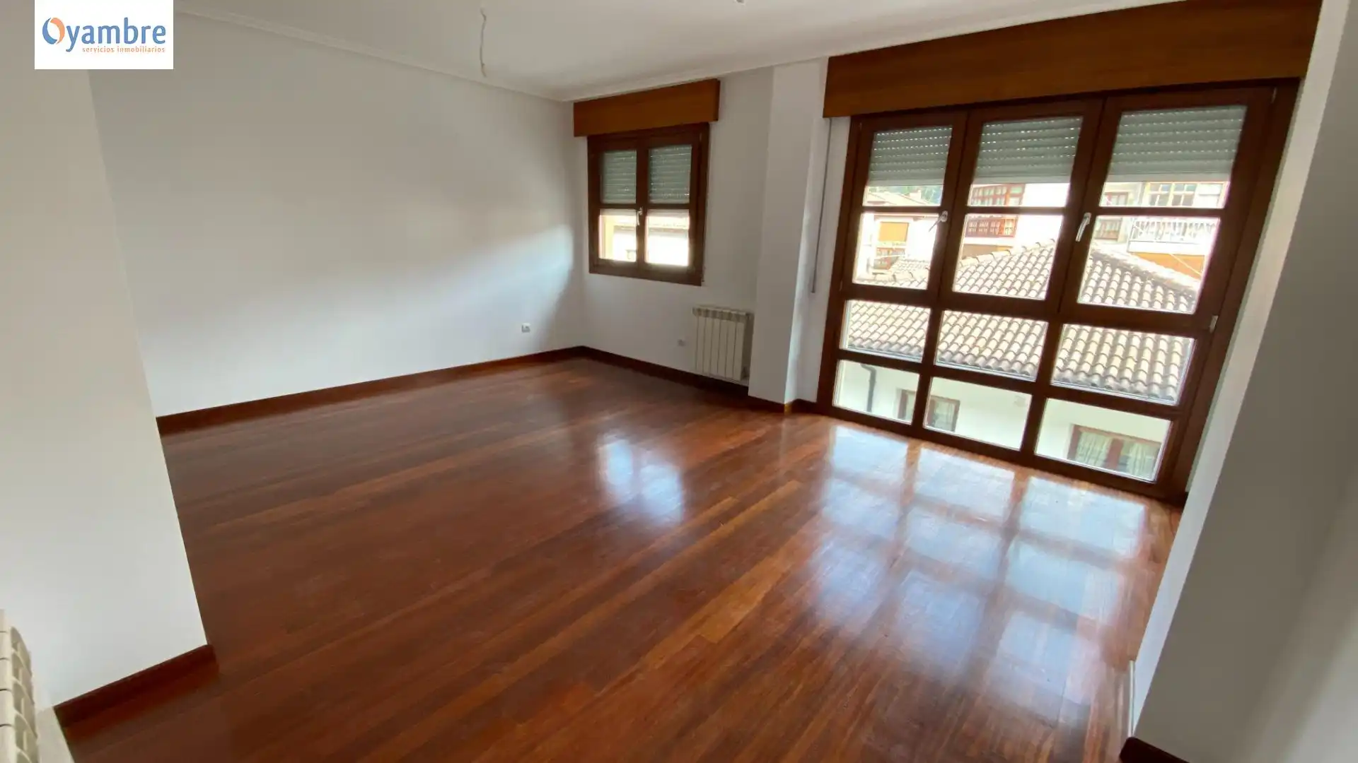 Wohnzimmer von Dachboden zum Verkauf in Potes mit Terrasse