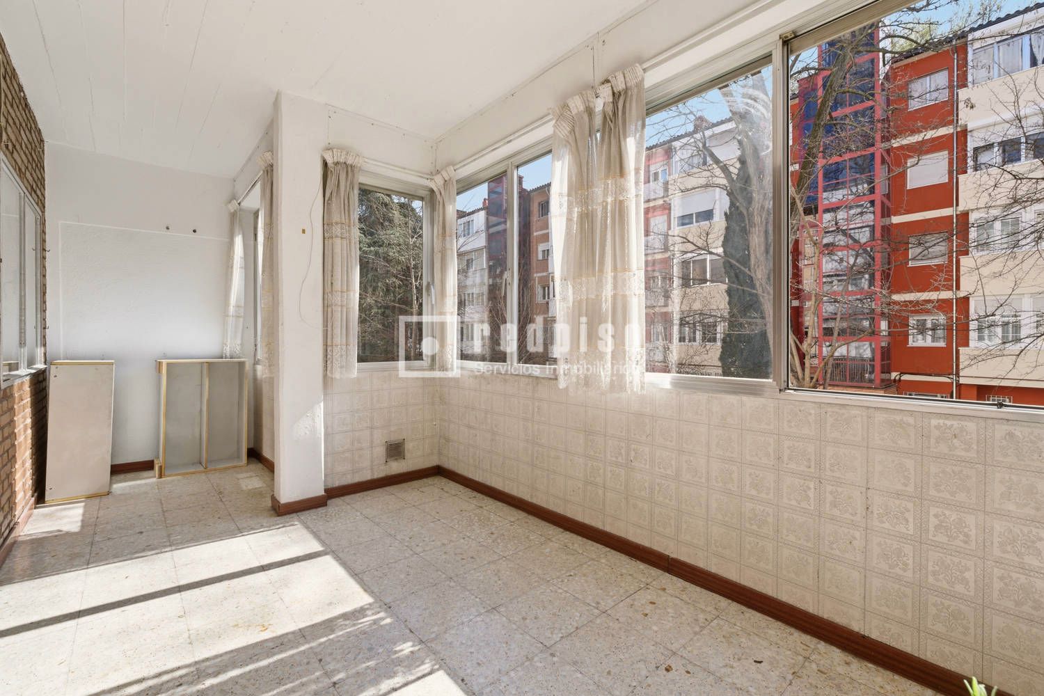 Habitación de Piso en venta en  Madrid Capital con Calefacción, Parquet y Terraza