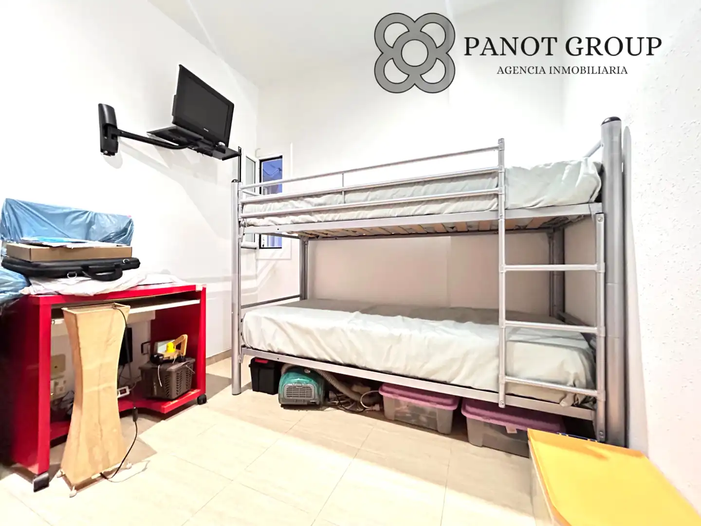 Bedroom of Flat for sale in Barcelona  with Terrace and Furnished