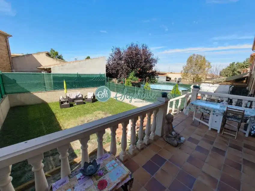 Terraza de Casa o chalet en venta en Segovia con Calefacción y Trastero