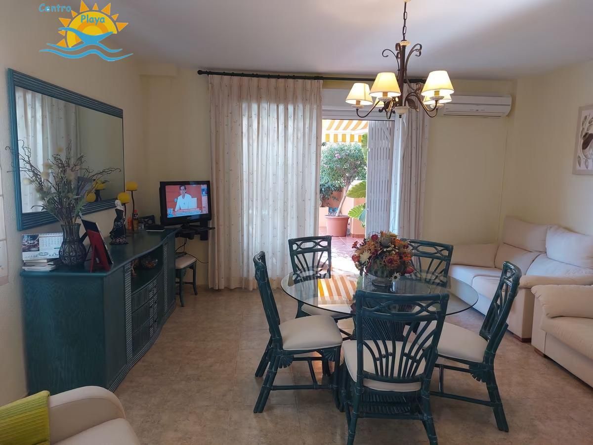 Menjador de Apartament en venda en Moncofa amb Calefacció, Terrassa i Moblat