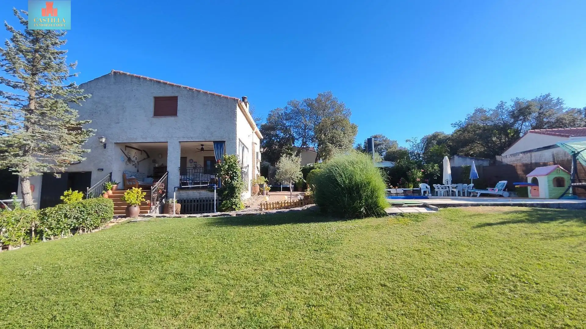 Jardí de Casa o xalet en venda en Peñalba de Ávila amb Calefacció, Jardí privat i Traster