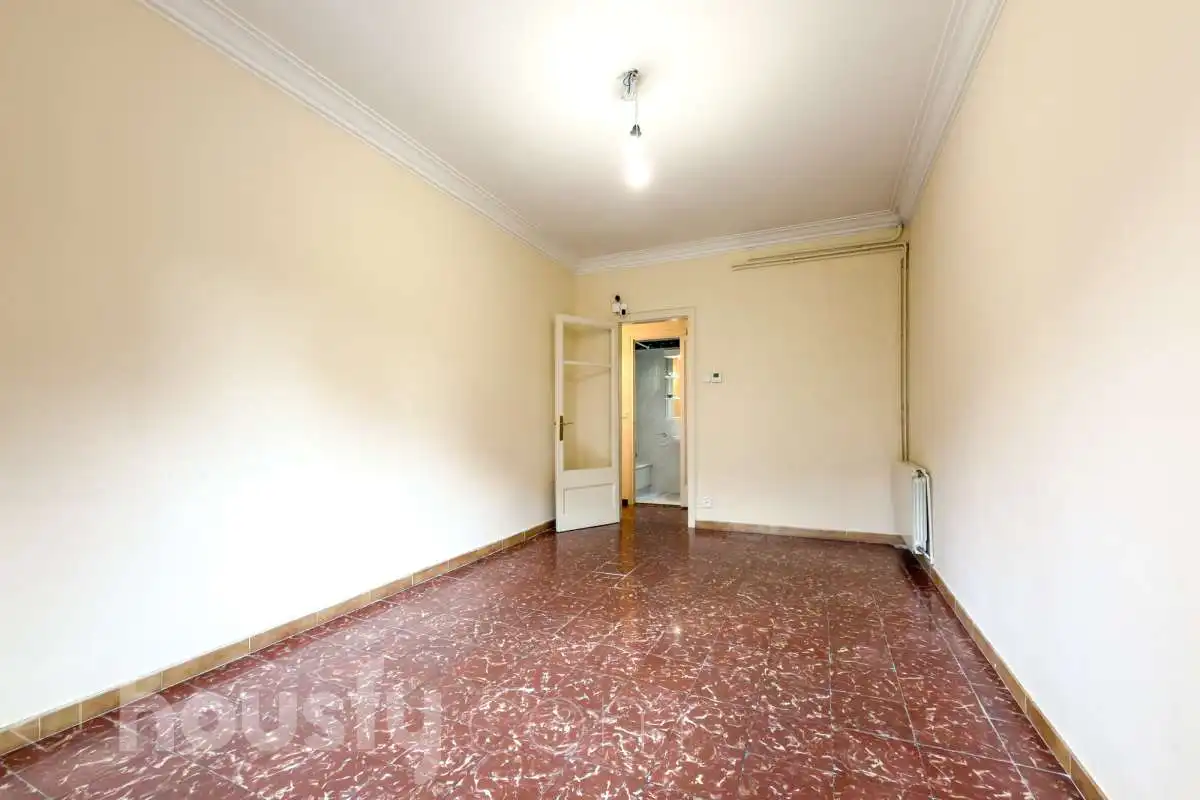 Habitación de Piso en venta en Barcelona