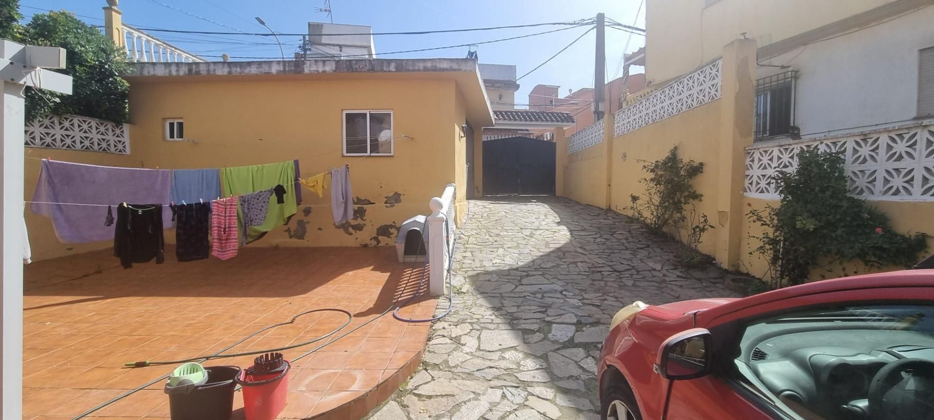 Exterior view of Planta baja for sale in Algeciras