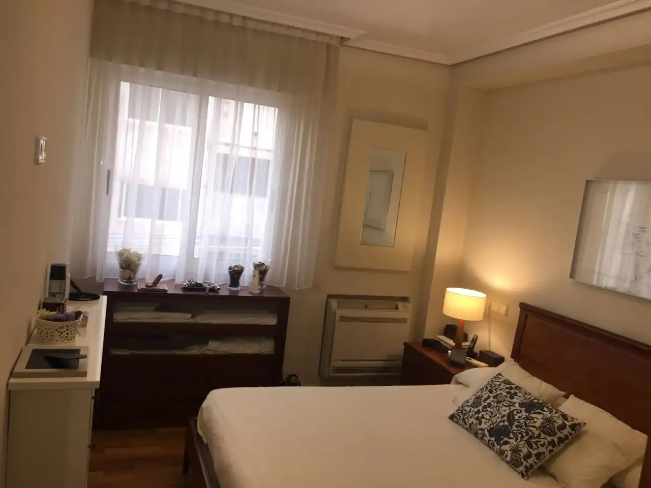 Dormitori de Pis de lloguer en Murcia amb Aire condicionat i Calefacció