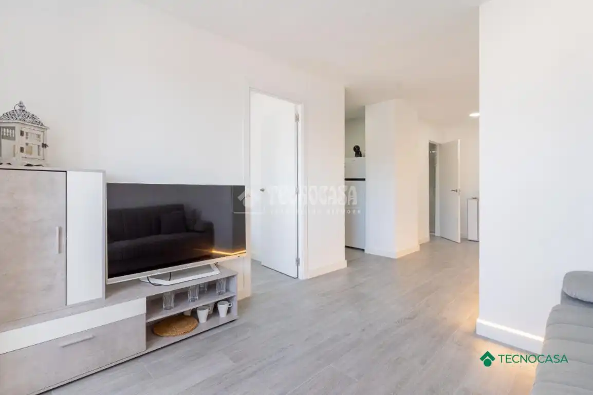 Living room of Flat for sale in Roquetas de Mar  with Heating, Terrace and Balcony
