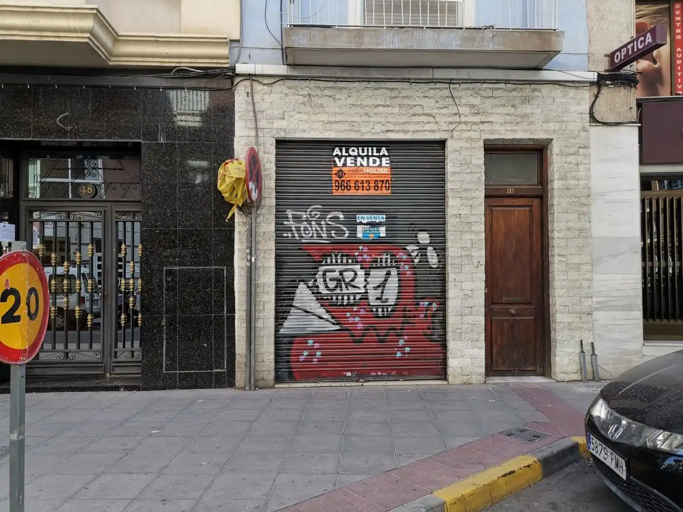 Vista exterior de Local de alquiler en Elche / Elx