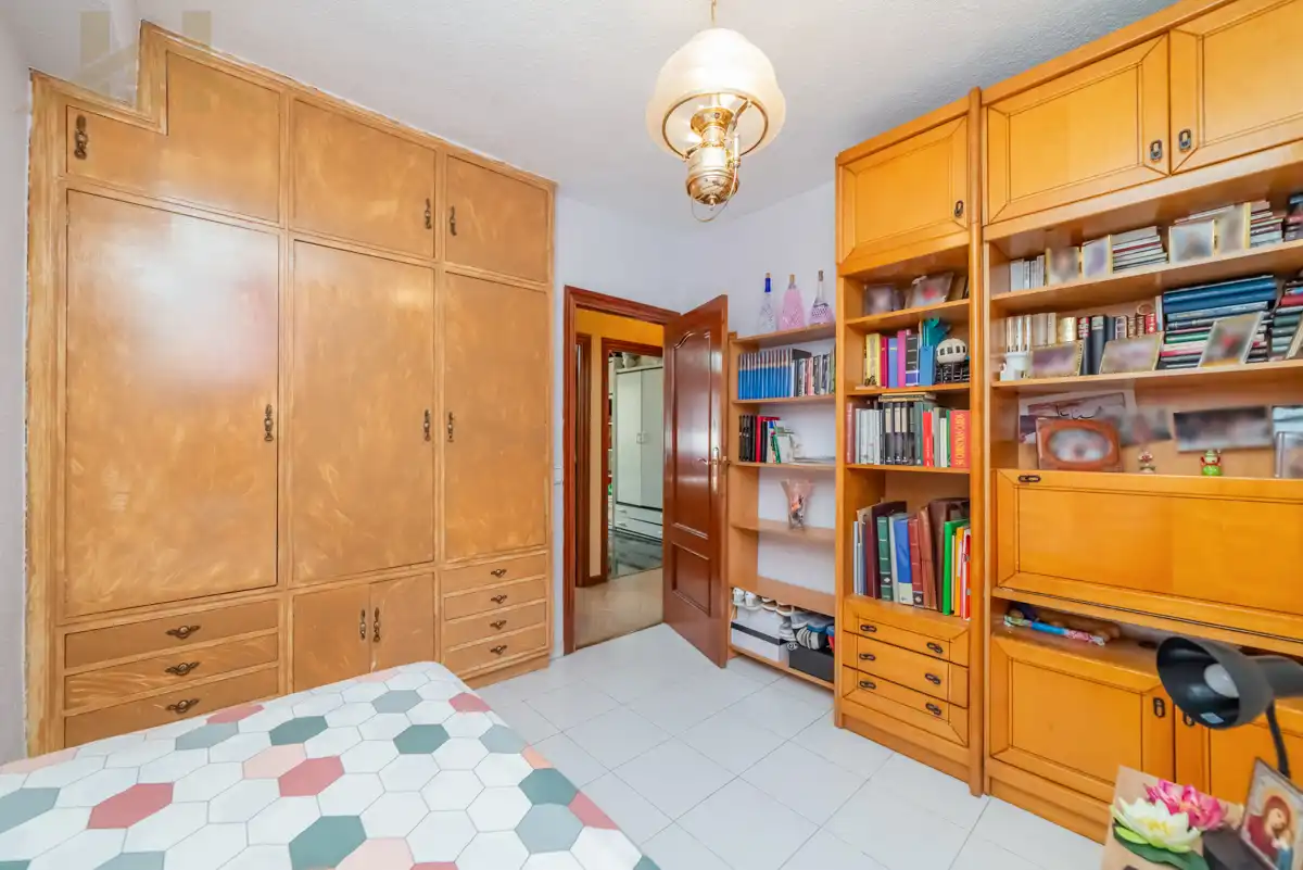 Bedroom of Flat for sale in Alcorcón  with Heating, Terrace and Furnished