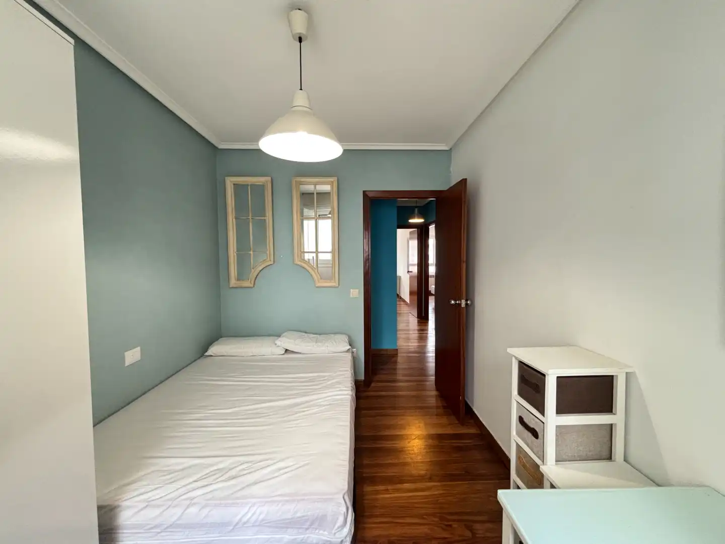 Schlafzimmer von Wohnung zur Miete in Santiago de Compostela  mit Heizung und Möbliert