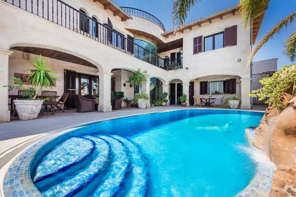 Villa mit Pool zum Verkauf in Búger