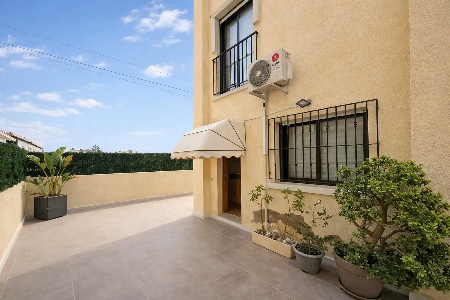 Terrassa de Casa o xalet en venda en Santa Pola amb Calefacció, Jardí privat i Moblat