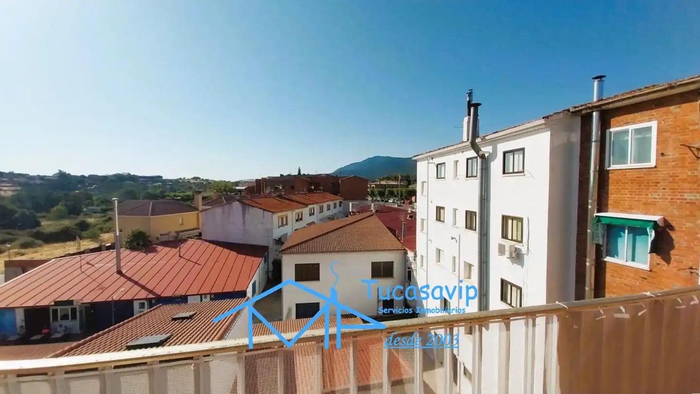 Exterior view of Flat for sale in El Tiemblo   with Heating and Terrace