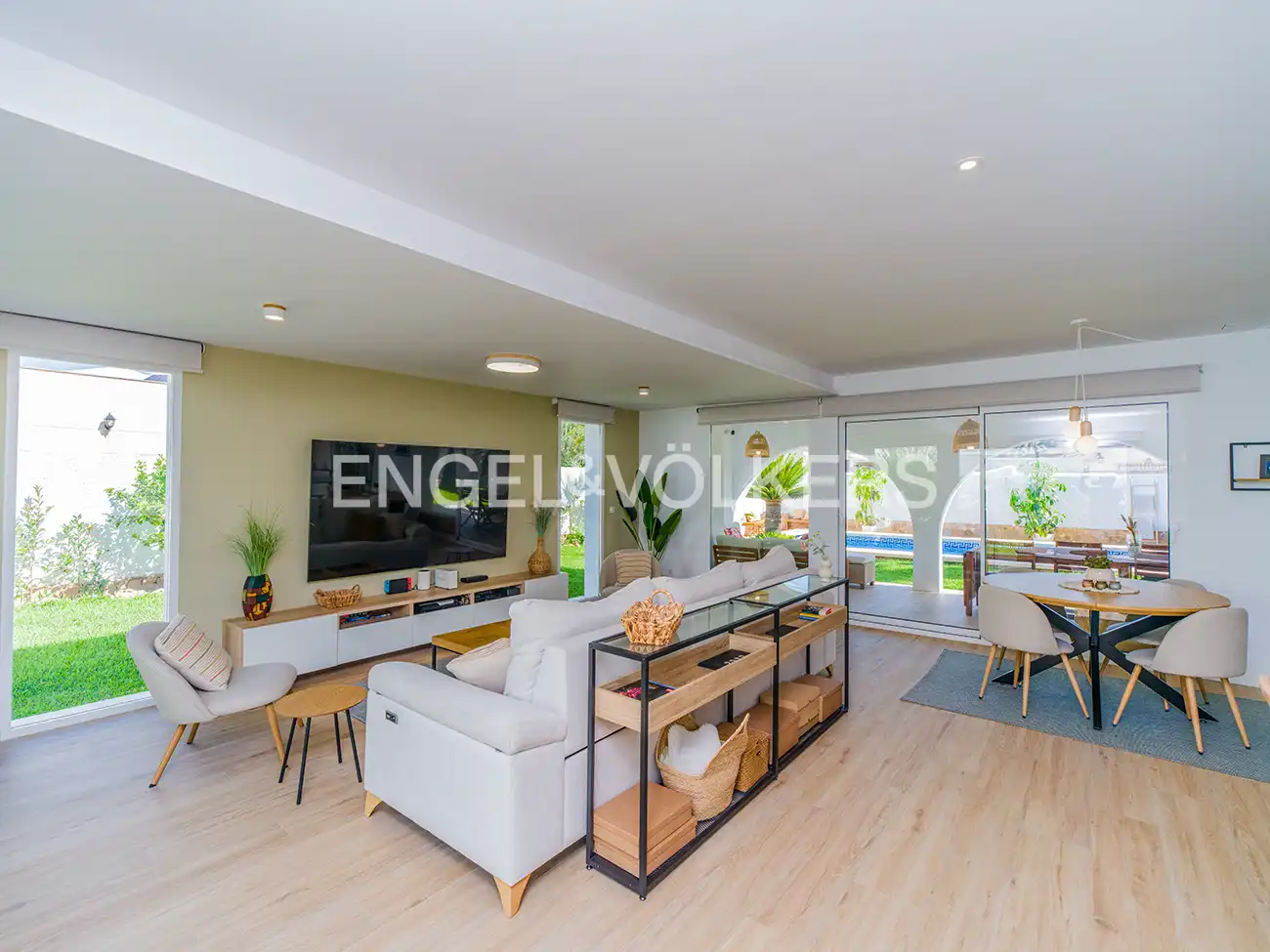 Sala de estar de Casa o chalet en venta en Sant Joan d'Alacant con Aire acondicionado, Calefacción y Jardín privado