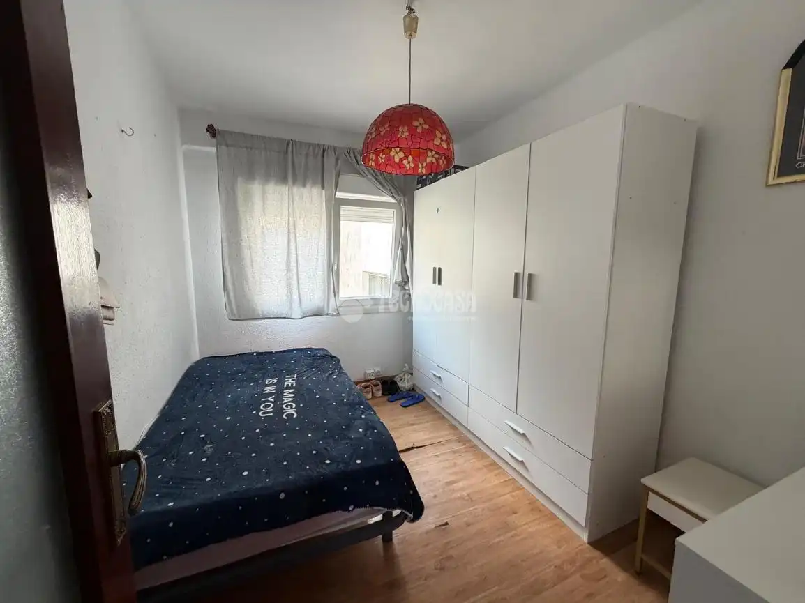 Habitación de Piso en venta en Zaragoza con Calefacción, Parquet y Terraza