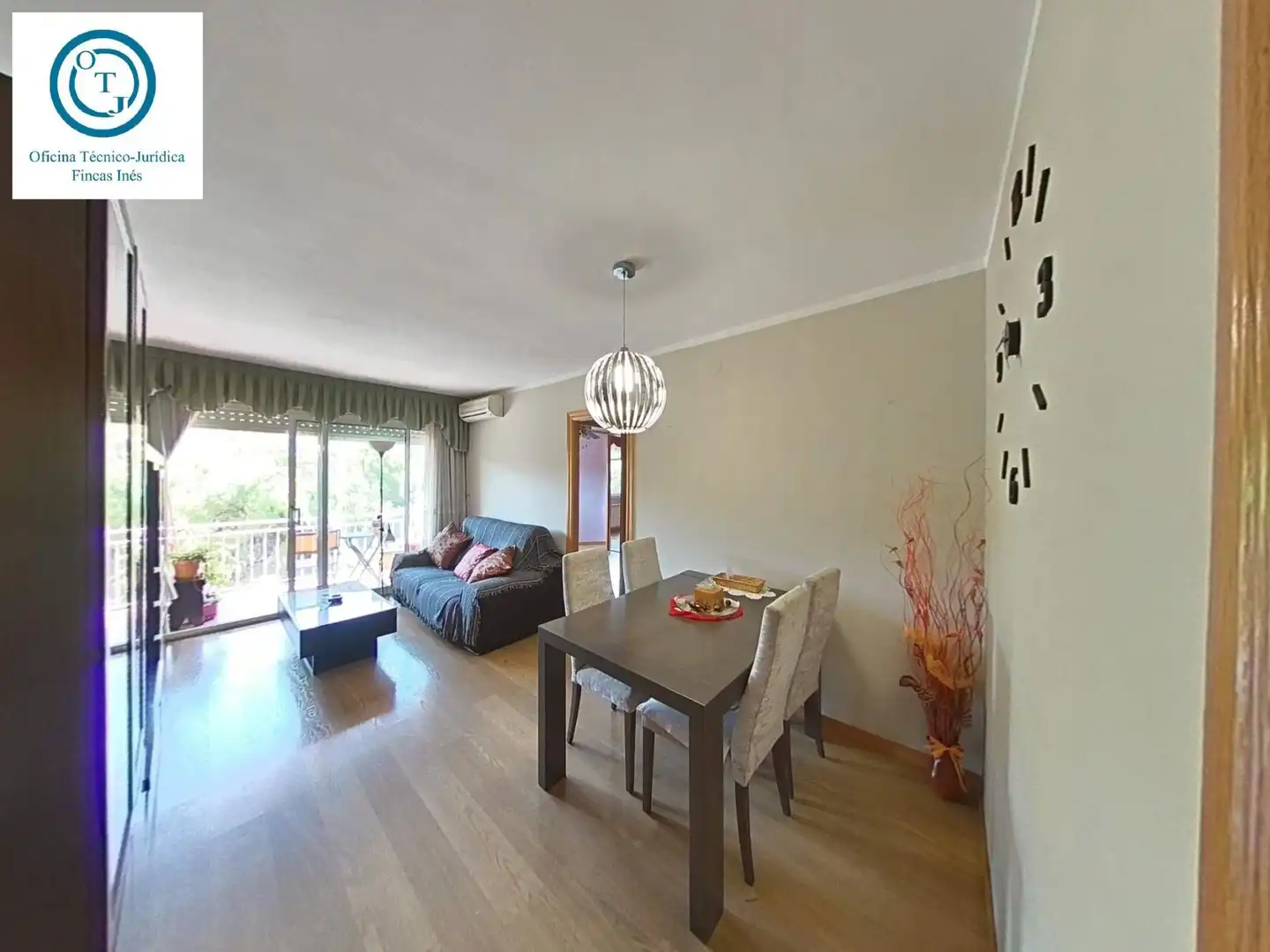 Living room of Flat for rent in Mollet del Vallès  with Air Conditioner, Heating and Parquet flooring