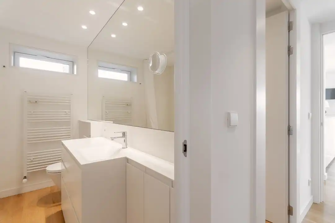 Baño de Ático en venta en  Pamplona / Iruña con Calefacción, Terraza y Alarma