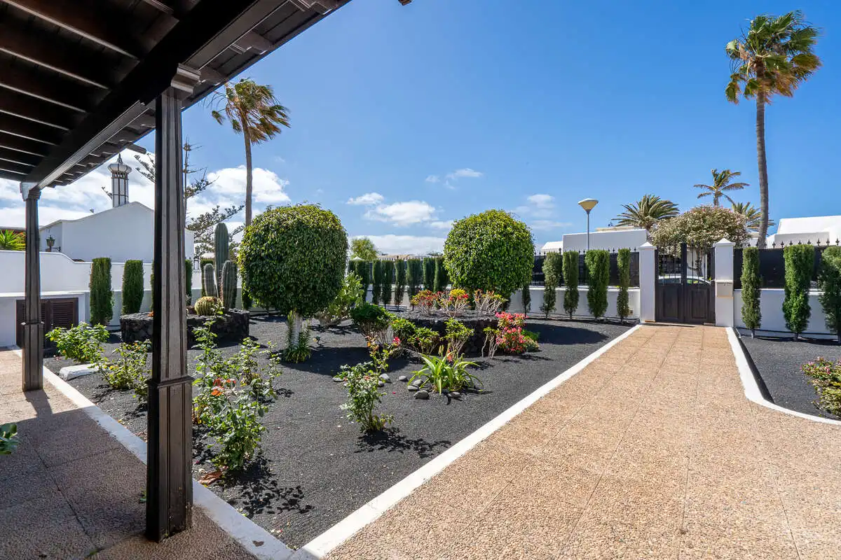 Terrassa de Casa o xalet en venda en Arrecife amb Jardí privat i Piscina