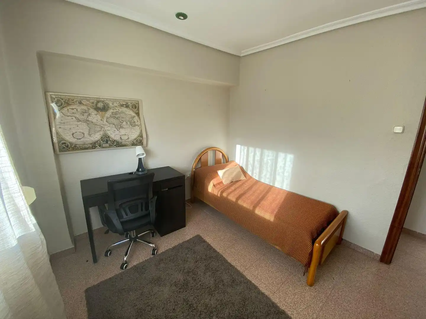 Habitación de Piso en venta en  Valencia Capital con Balcón