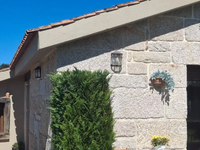 Vista exterior de Casa o chalet de alquiler en Nigrán con Calefacción, Jardín privado y Amueblado