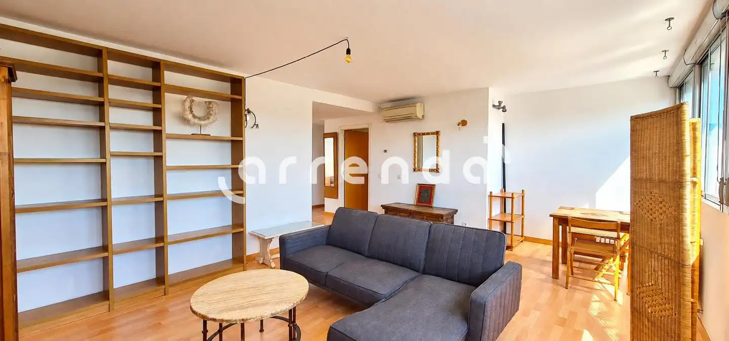 Wohnzimmer von Wohnung zur Miete in Usera