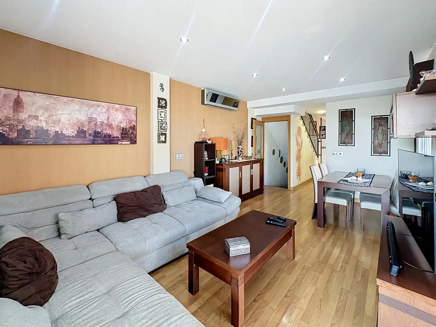 Sala d'estar de Casa adosada en venda en Vera amb Terrassa i Piscina comunitària