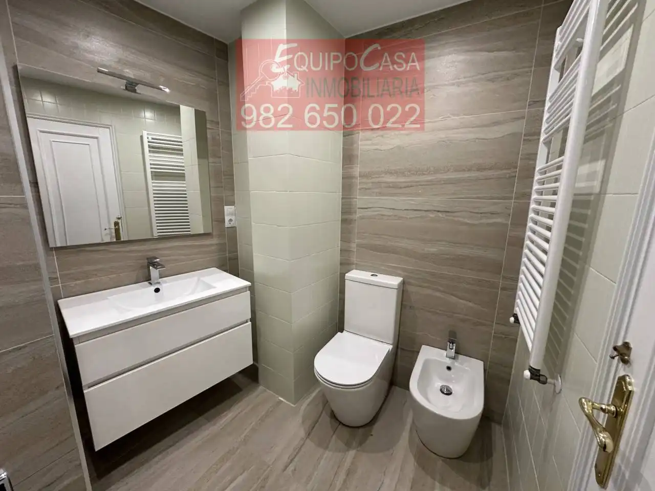 Badezimmer von Maisonette zur Miete in Lugo mit Heizung, Terrasse und Möbliert