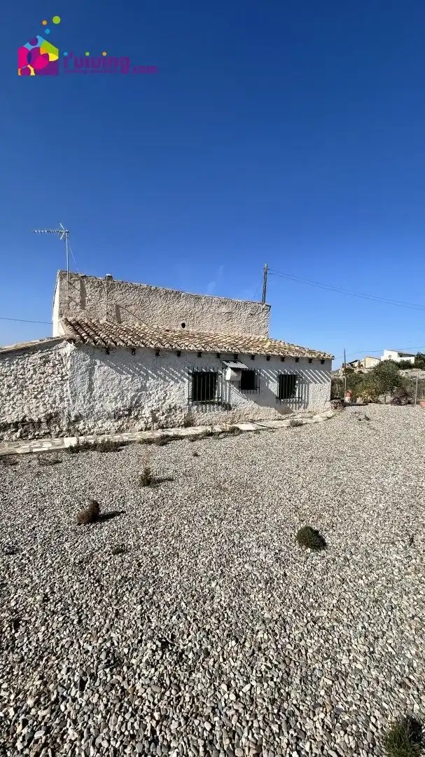 Vista exterior de Finca rústica de alquiler en Cantoria
