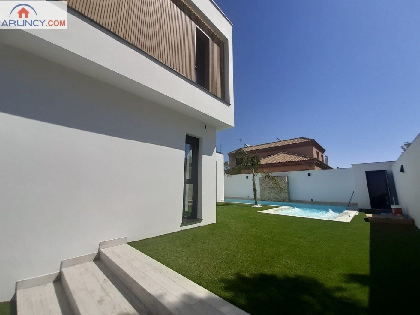 Swimming pool of House or chalet for sale in Montequinto  with Air Conditioner, Heating and Swimming Pool