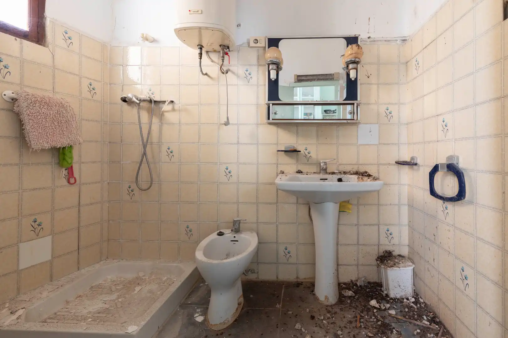 Baño de Piso en venta en Alzira con Balcón