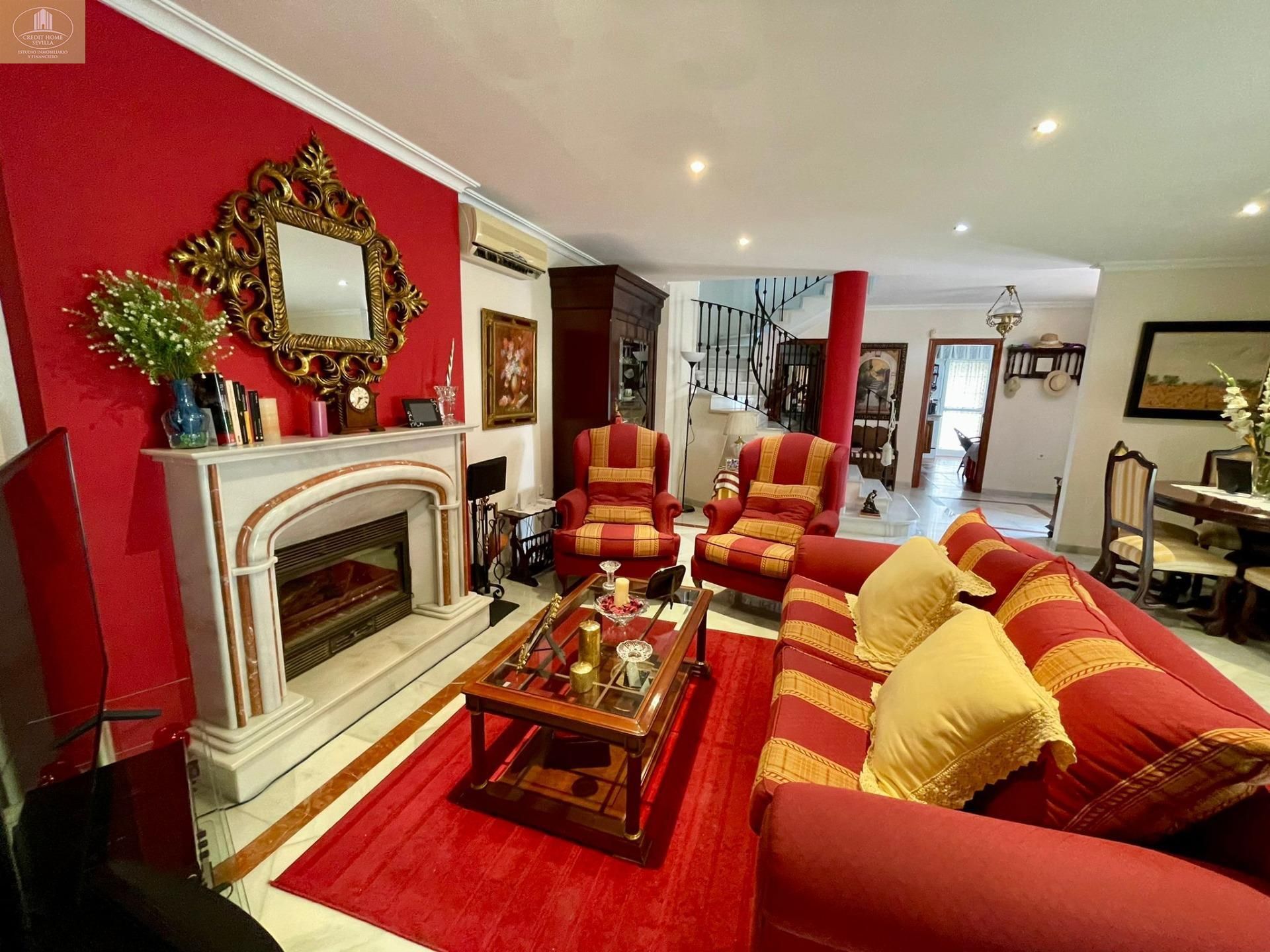 Living room of House or chalet for sale in Coria del Río  with Air Conditioner, Private garden and Terrace