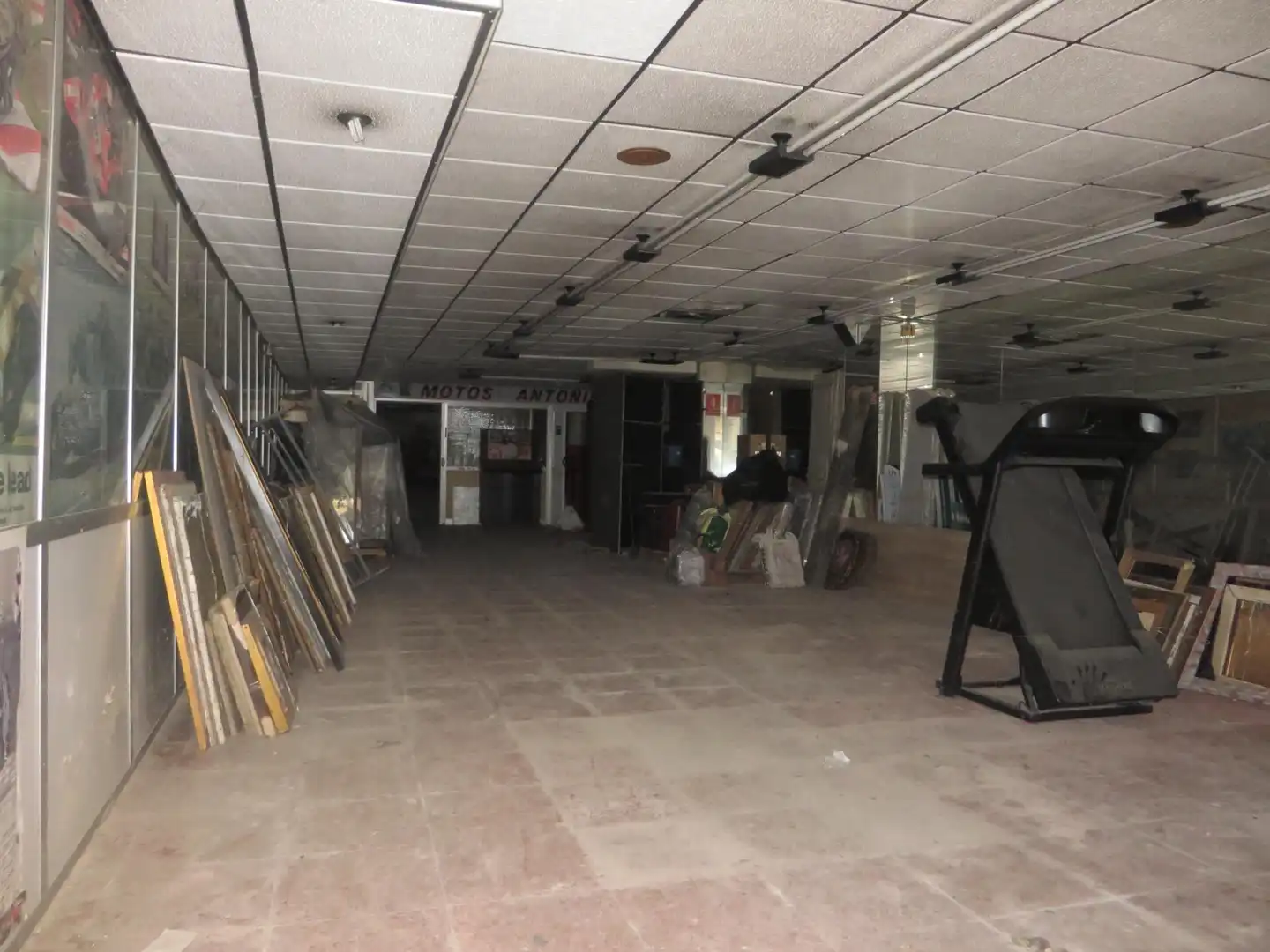 Local comercial en venta en Calle ALCALDE CRUZ CEBALLOS 6