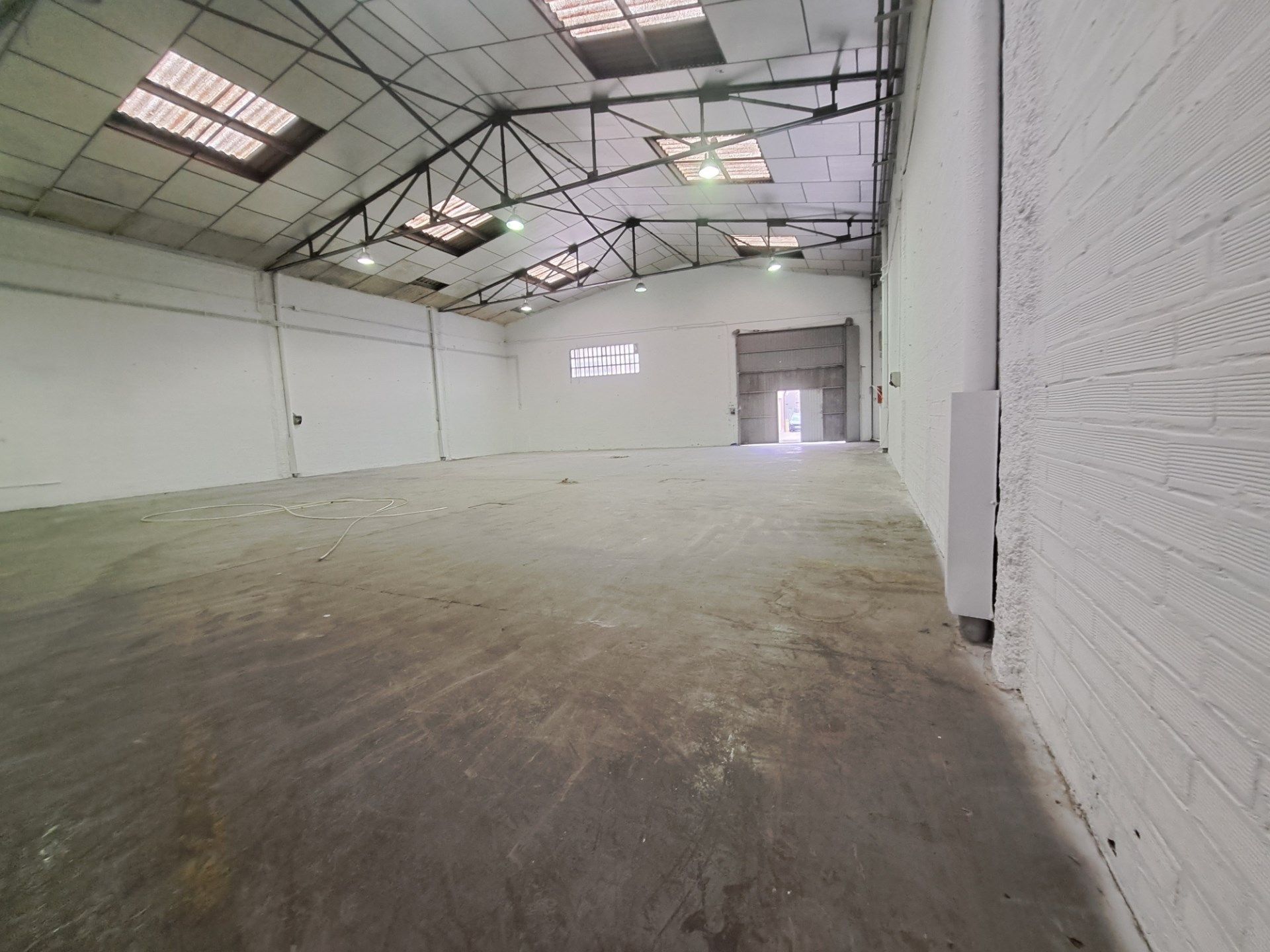 Nave industrial de alquiler en Rubí