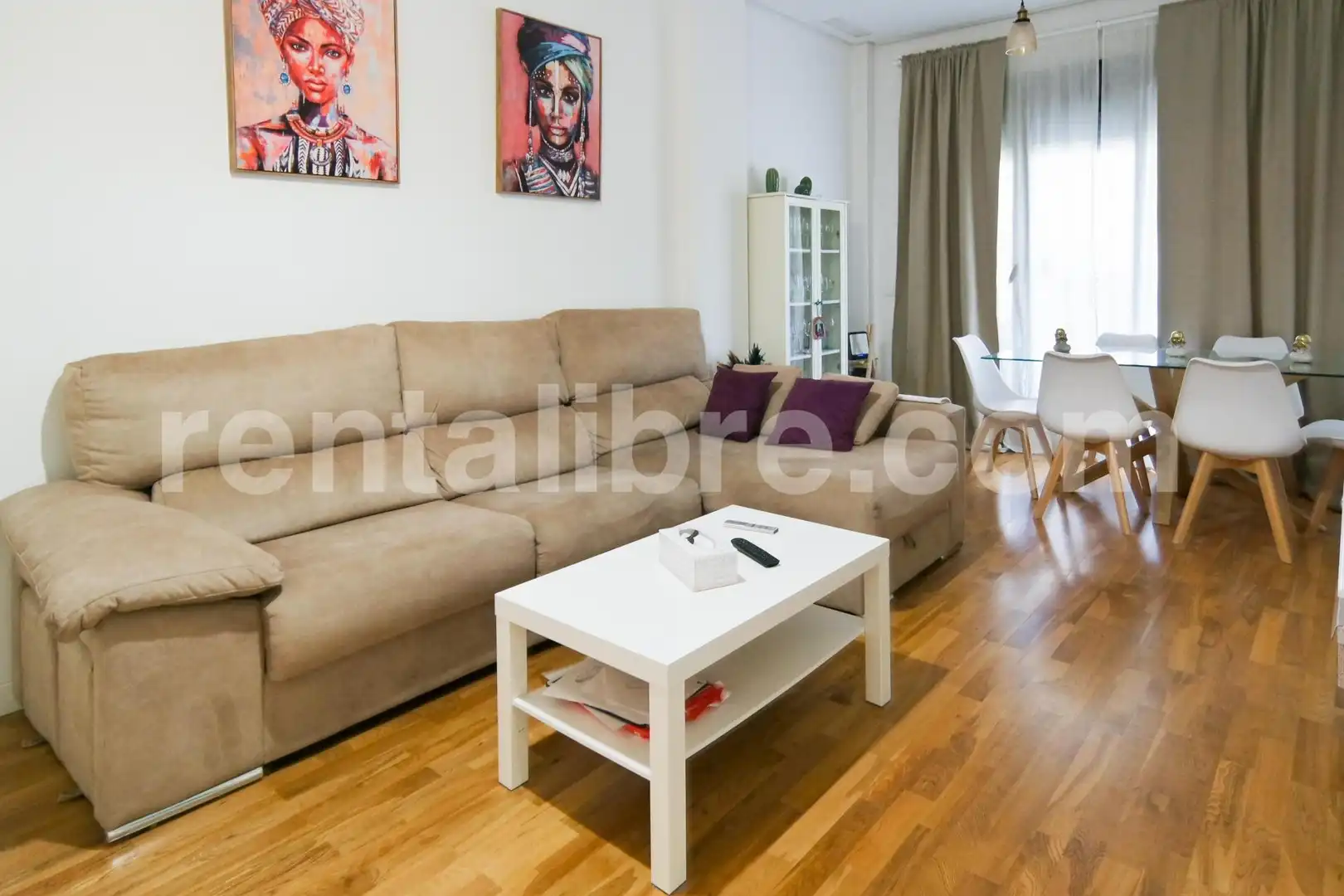 Wohnzimmer von Wohnung zum Verkauf in Jerez de la Frontera mit Klimaanlage, Privatgarten und Parkett