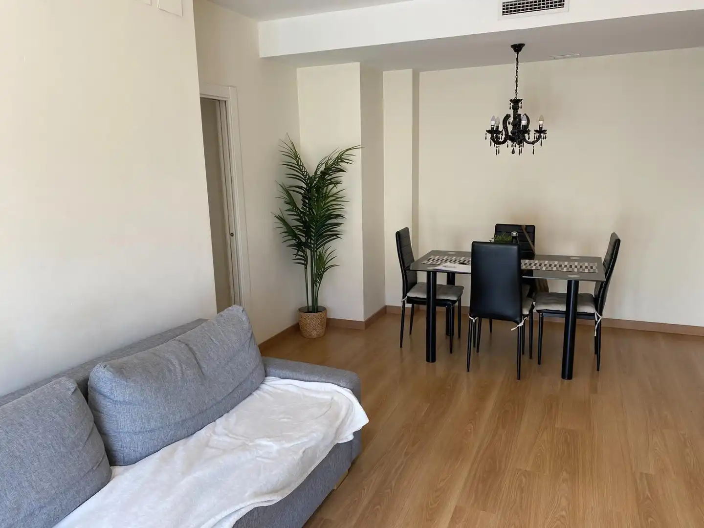 Piso con terraza en venta en Carrer GRAN DE LA SAGRERA, imagen 2