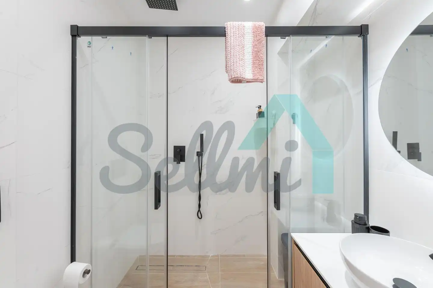 Flat for rent in Calle Real Oviedo, Masip