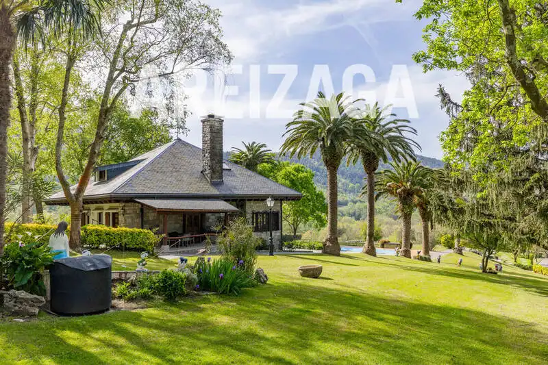Casa o chalet en venta en Errenteria con Calefacción, Terraza y Piscina