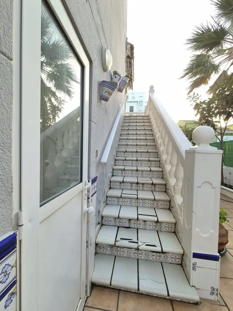 Detached homes for sale in Oliva  with Air Conditioner, Heating and Private garden