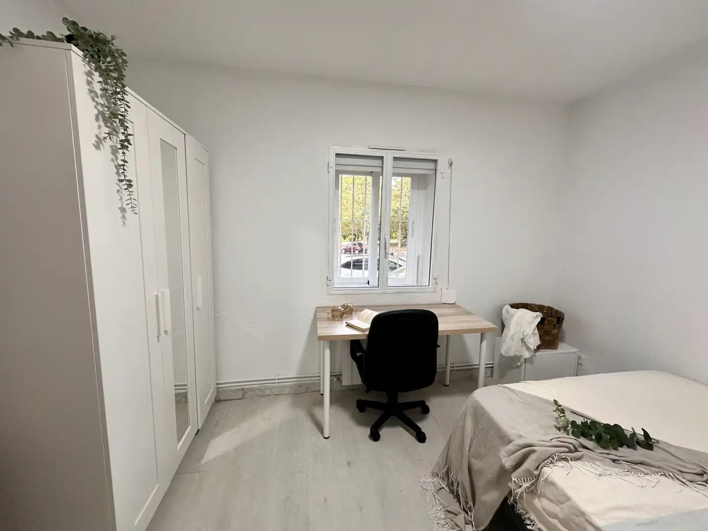 Bedroom of Flat for share in Madrid  with Heating, Furnished and Oven