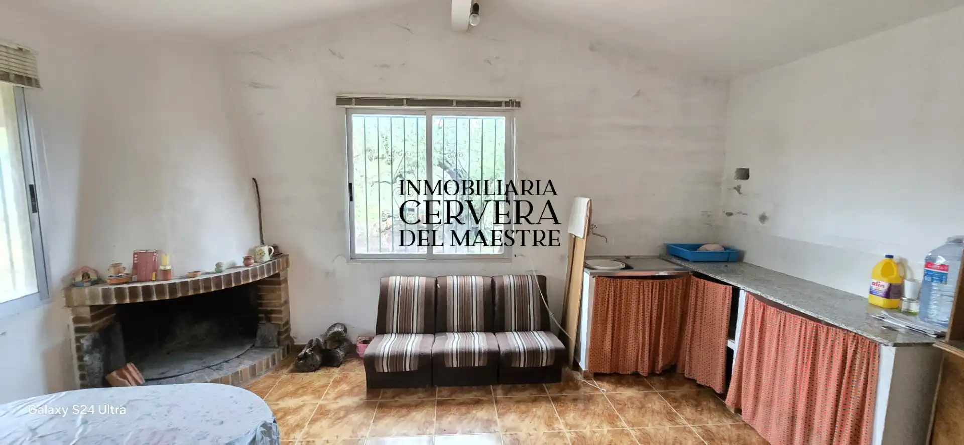 Vista exterior de Finca rústica en venda en Cervera del Maestre amb Moblat
