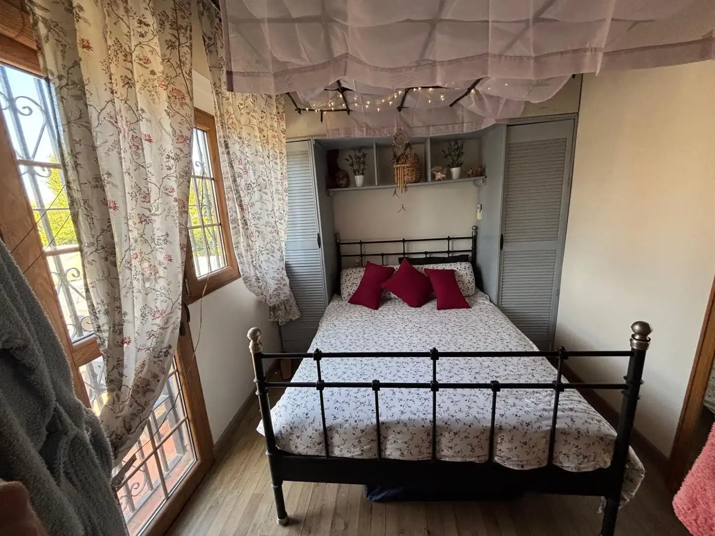 Dormitori de Casa o xalet en venda en Los Barrios amb Calefacció, Jardí privat i Jacuzzi