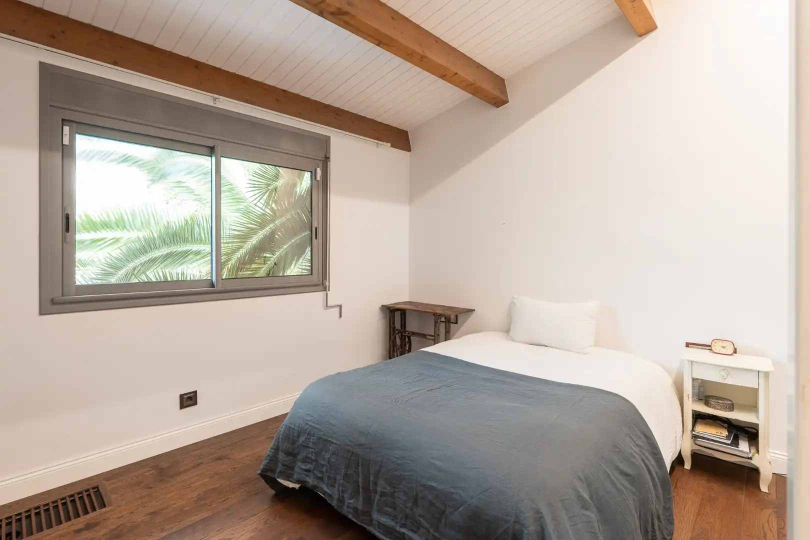 Habitación de Casa o chalet en venta en Barcelona con Aire acondicionado, Calefacción y Jardín privado